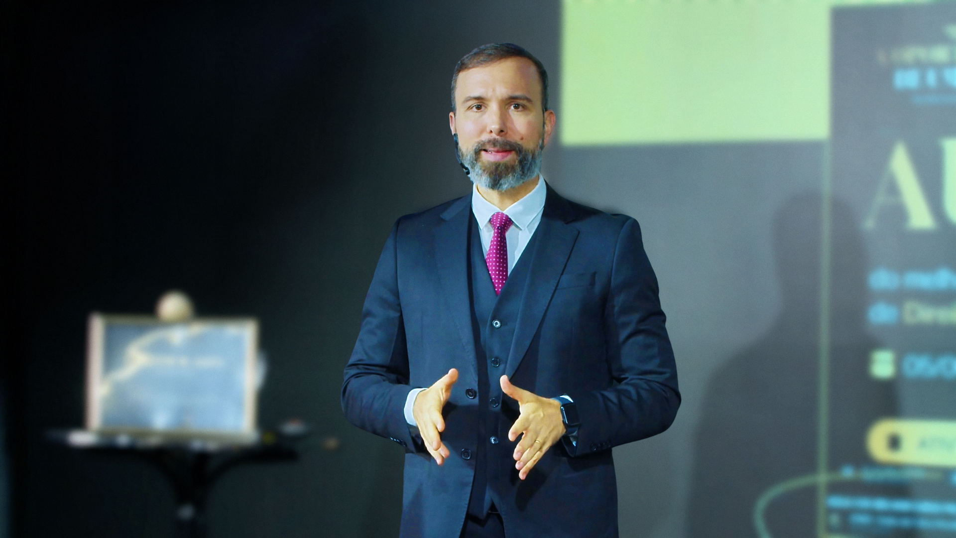 Prof. Frederico Martins
